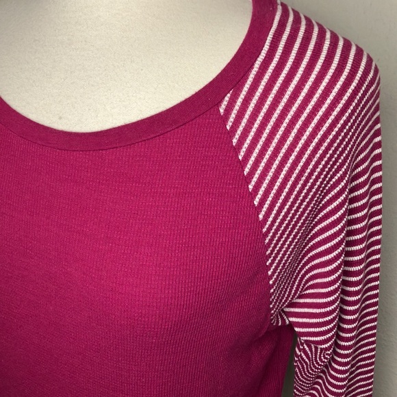 Gap Raspberry Baseball Thermal Tee - Picture 2 of 5